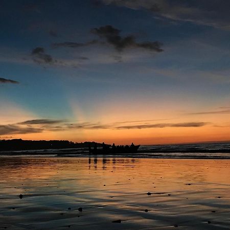 The Coast Beachfront Hotel Tamarindo Exterior foto
