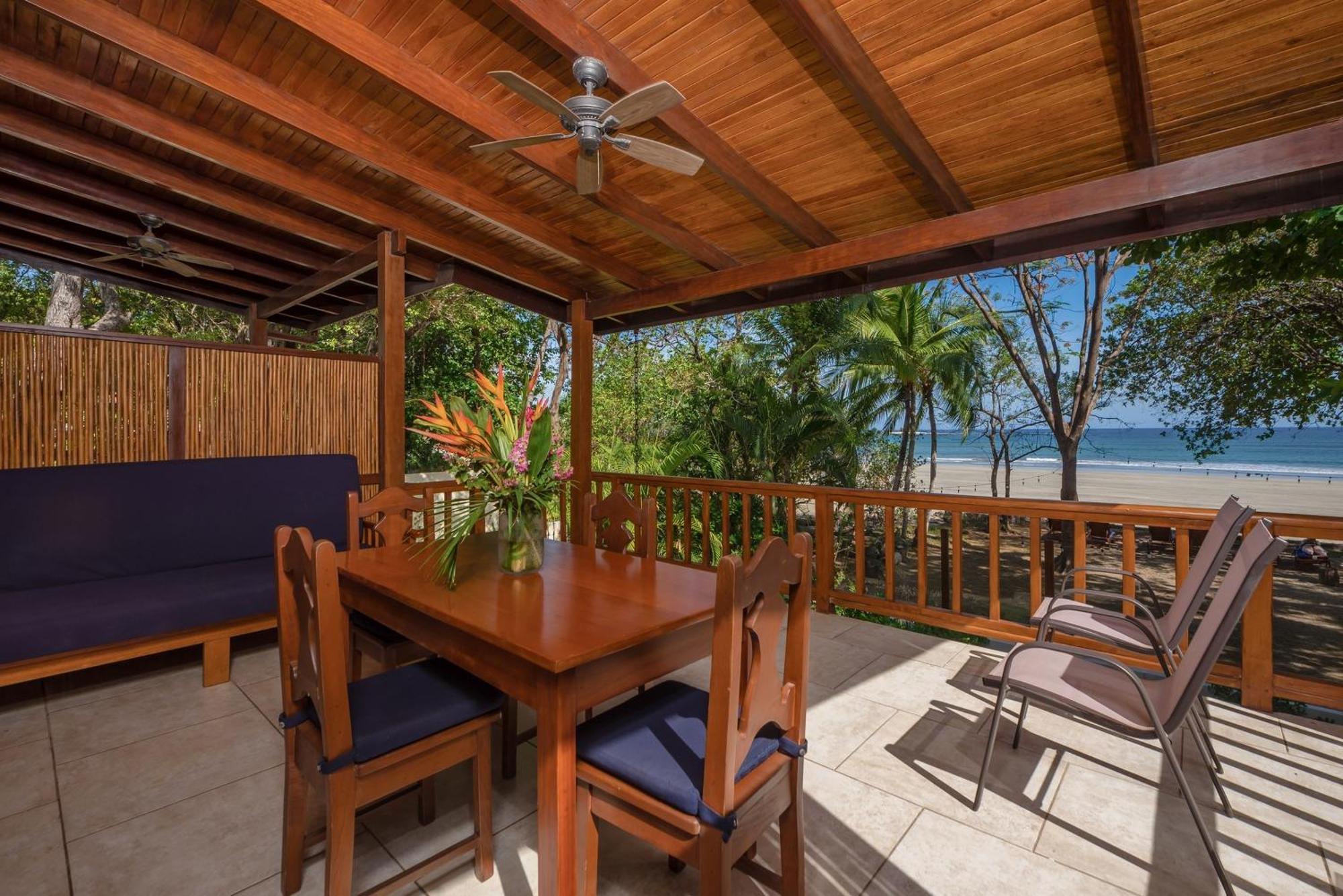 The Coast Beachfront Hotel Tamarindo Quarto foto
